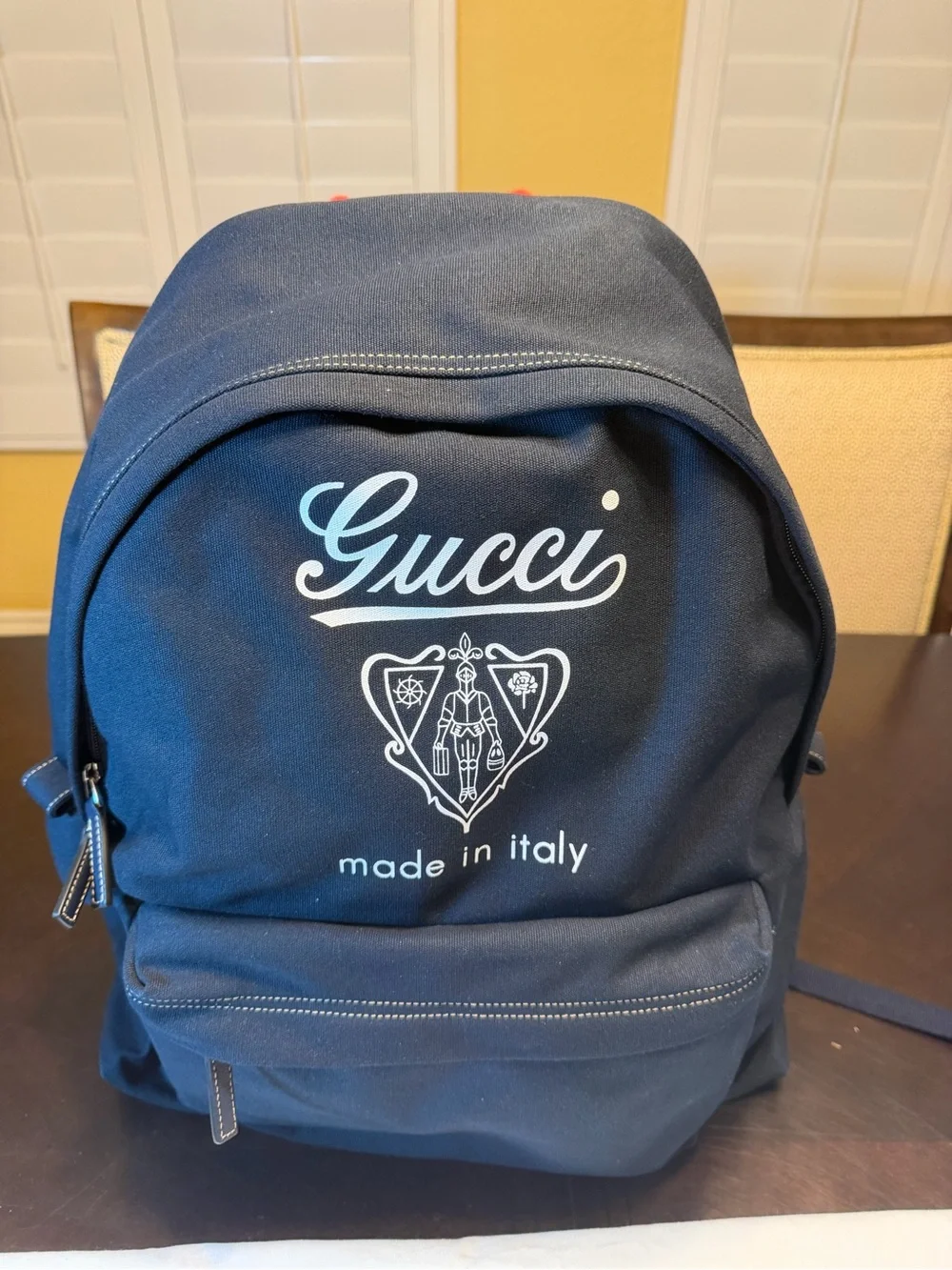 Gucci new authentic